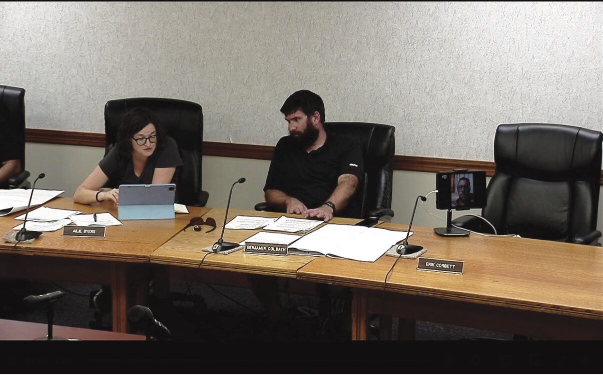Will tweak to definition of residential dwelling unit affect STRs?